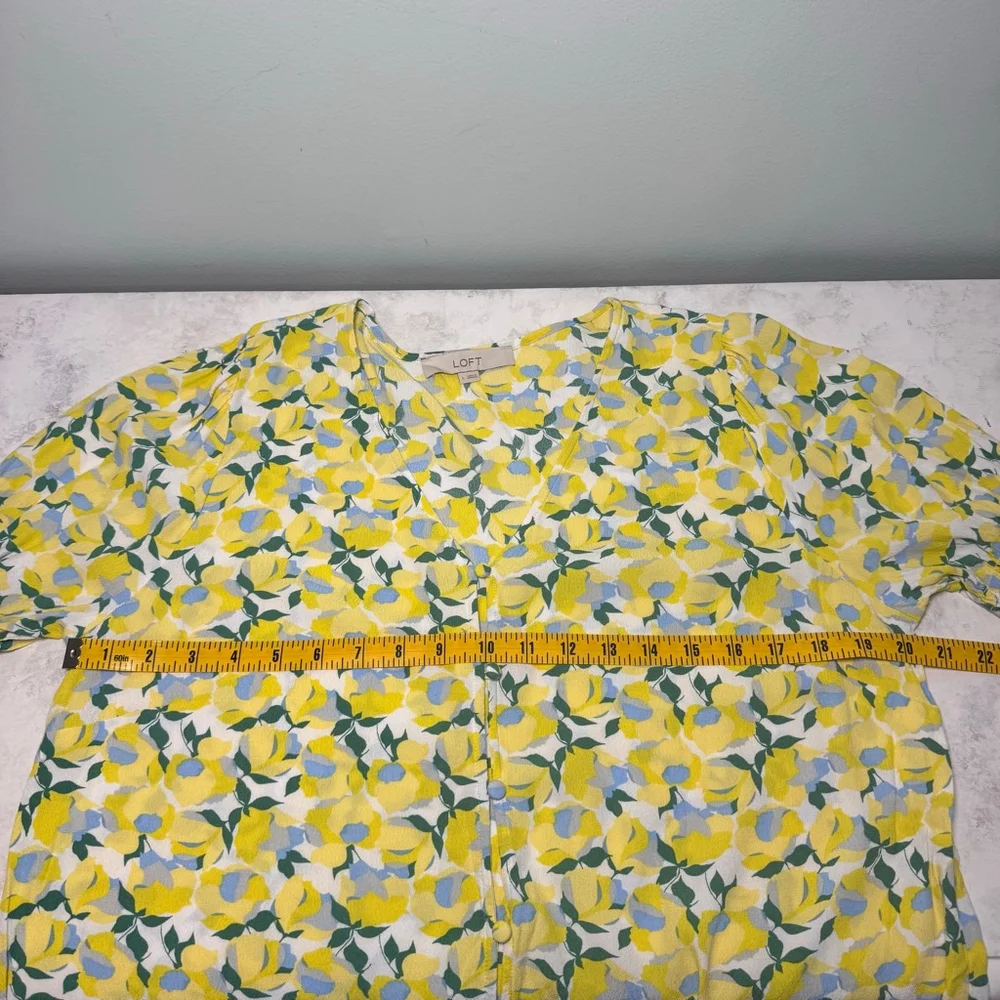 Loft Yellow Blue Floral V-Neck Button Front Blouse Size L
